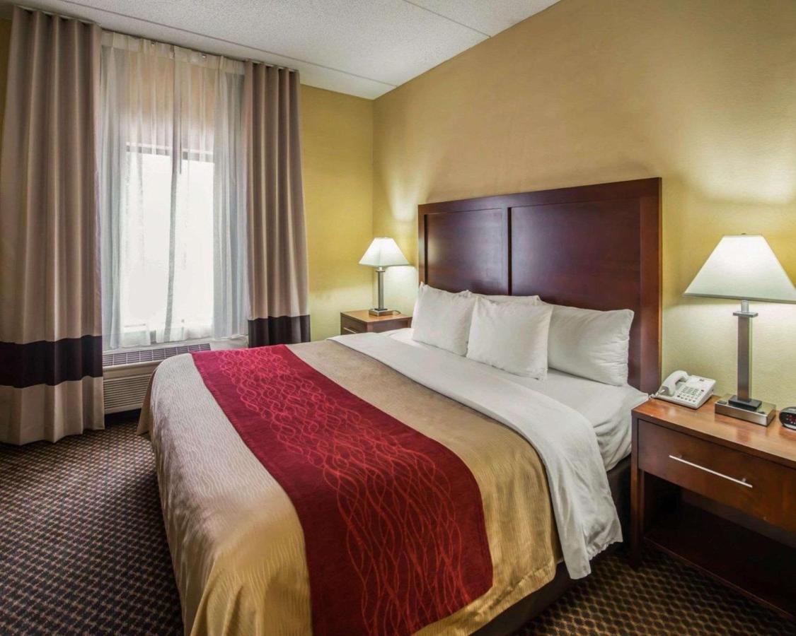 Comfort Inn & Suites Моргантон Экстерьер фото