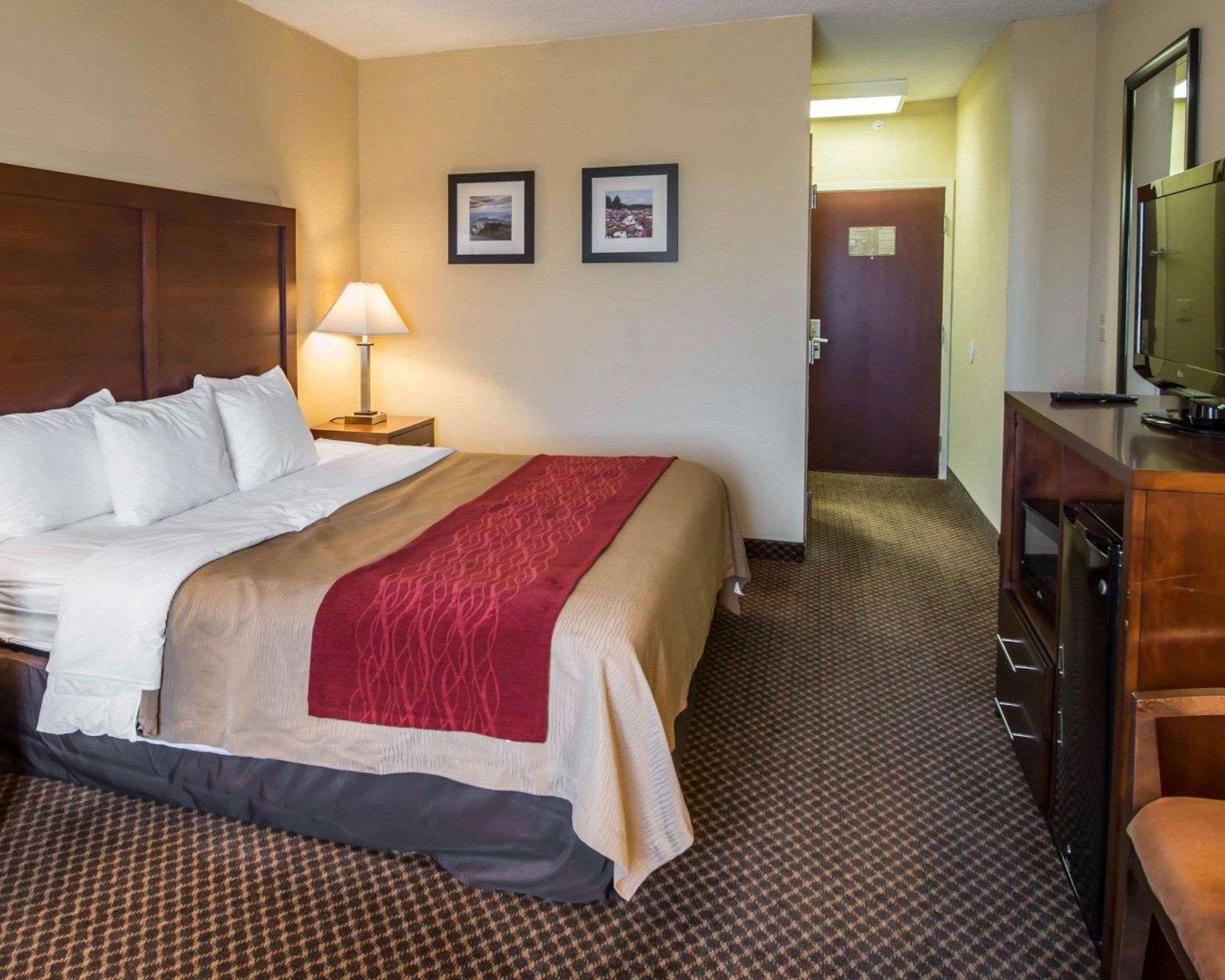 Comfort Inn & Suites Моргантон Экстерьер фото