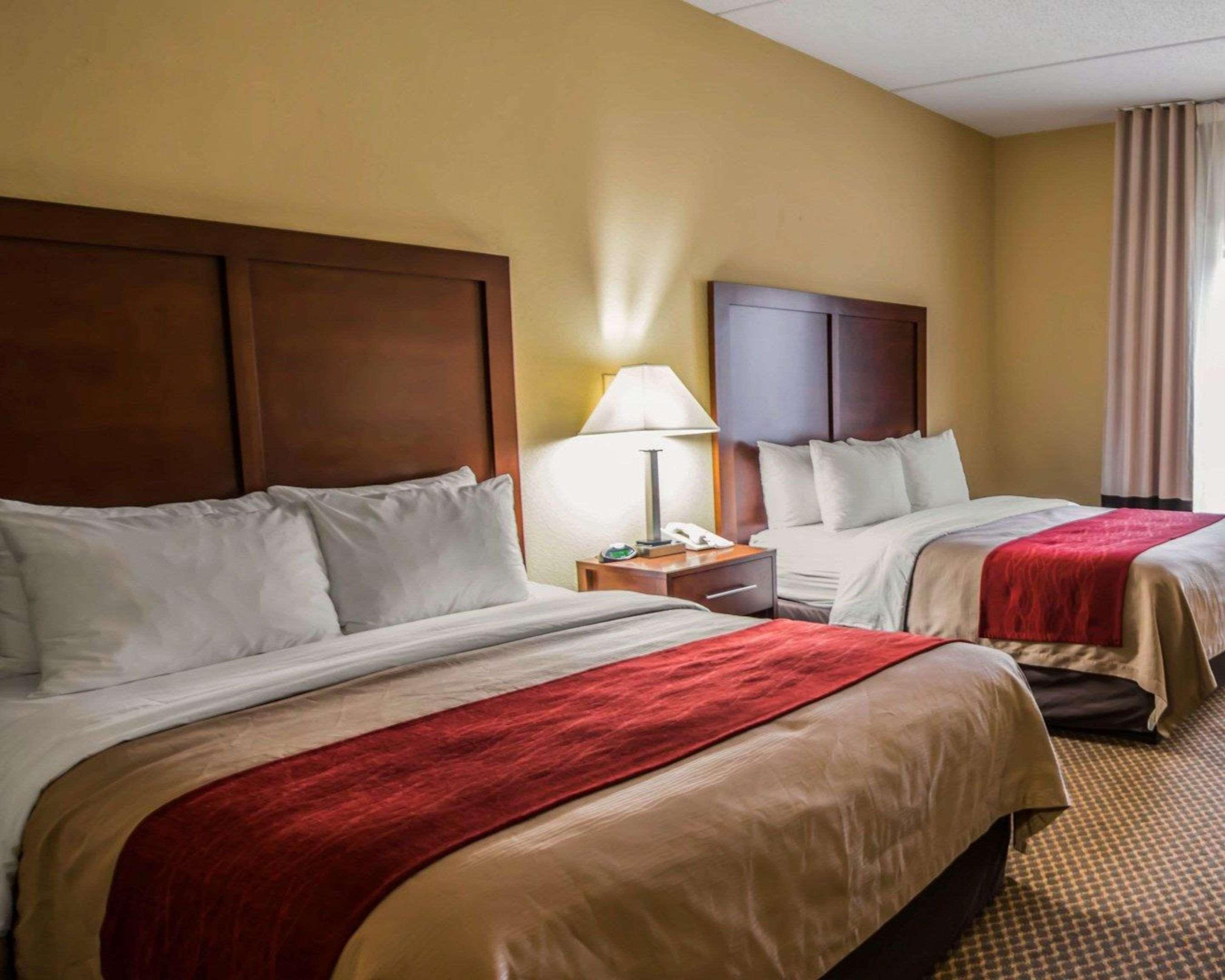 Comfort Inn & Suites Моргантон Экстерьер фото