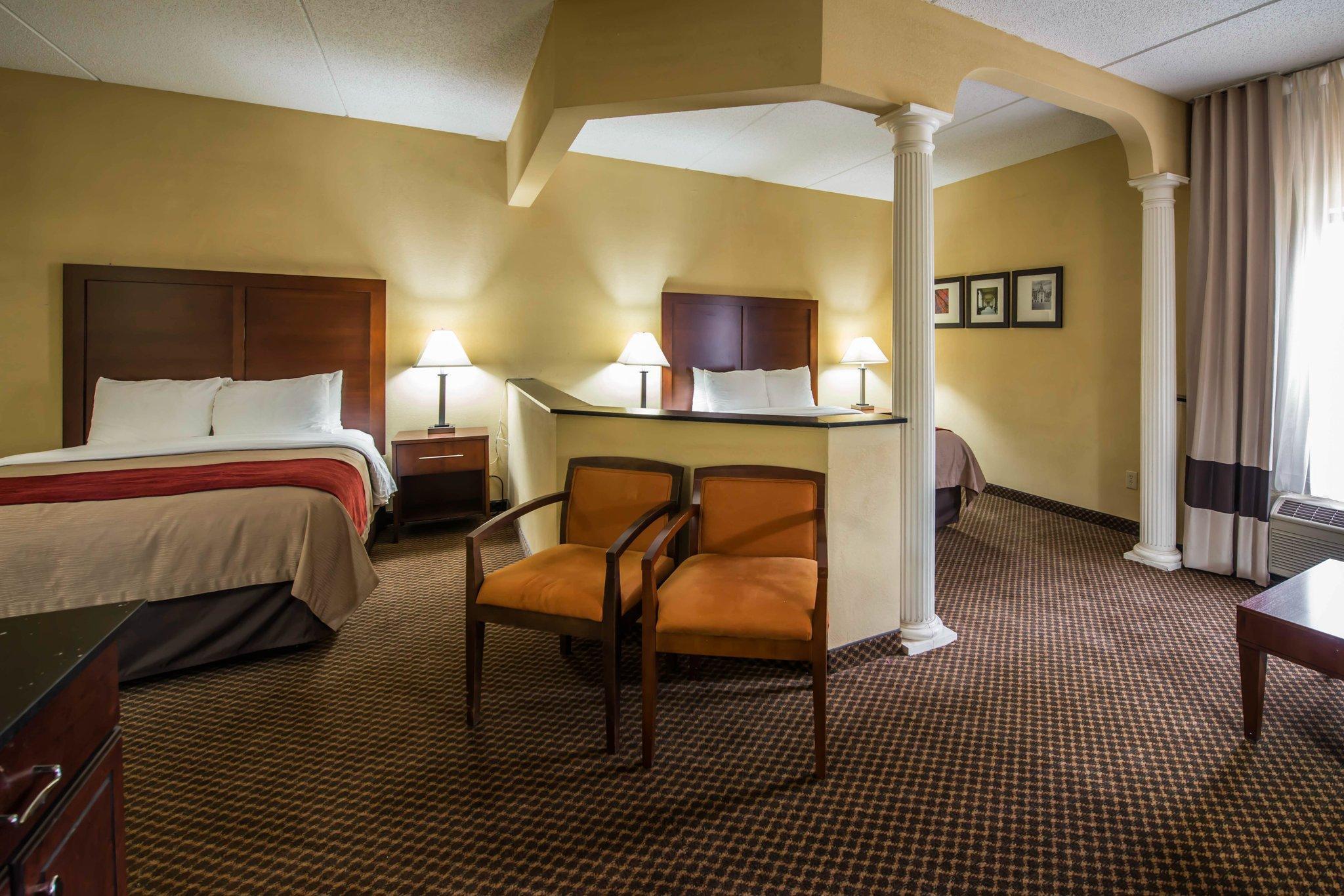 Comfort Inn & Suites Моргантон Экстерьер фото