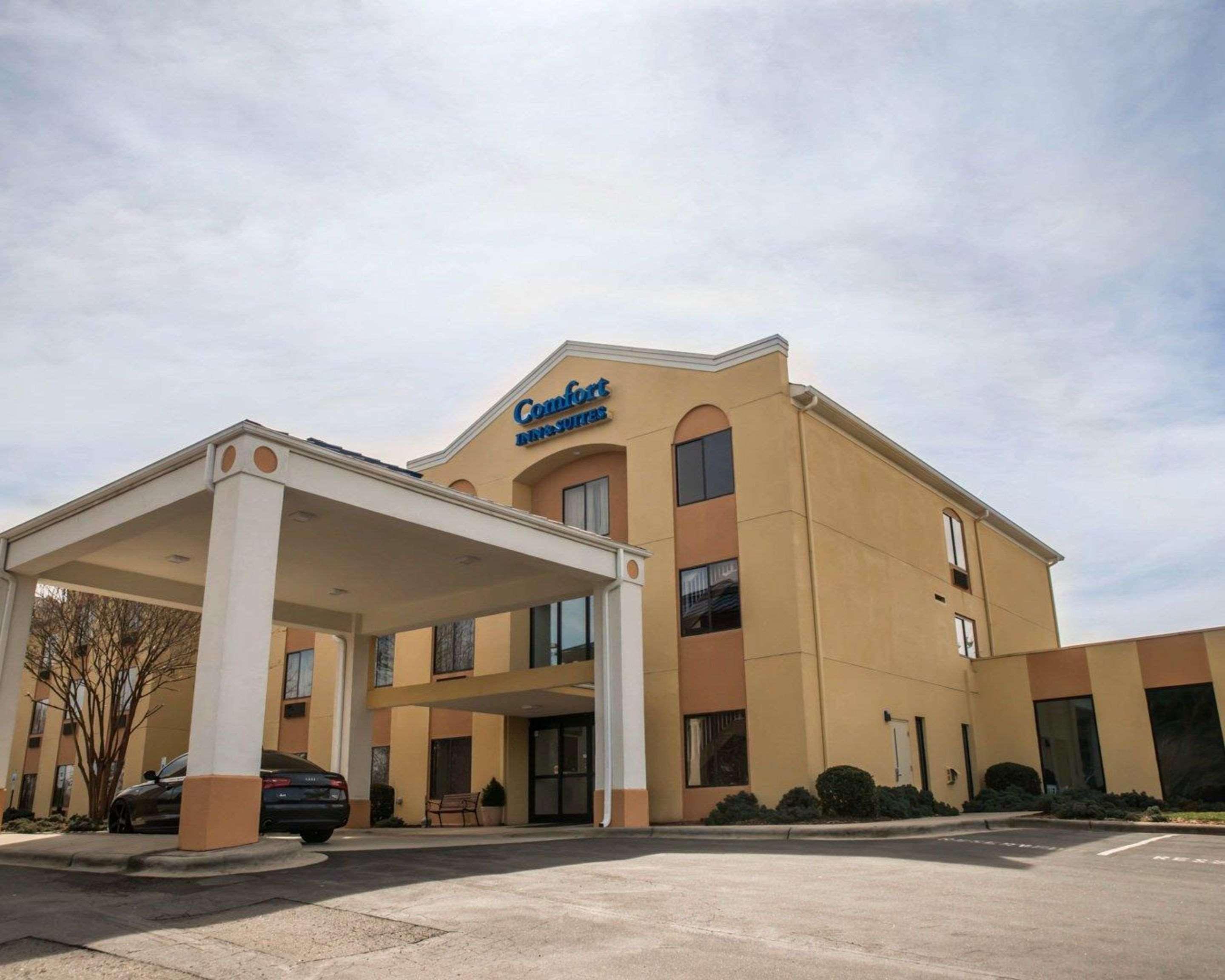 Comfort Inn & Suites Моргантон Экстерьер фото