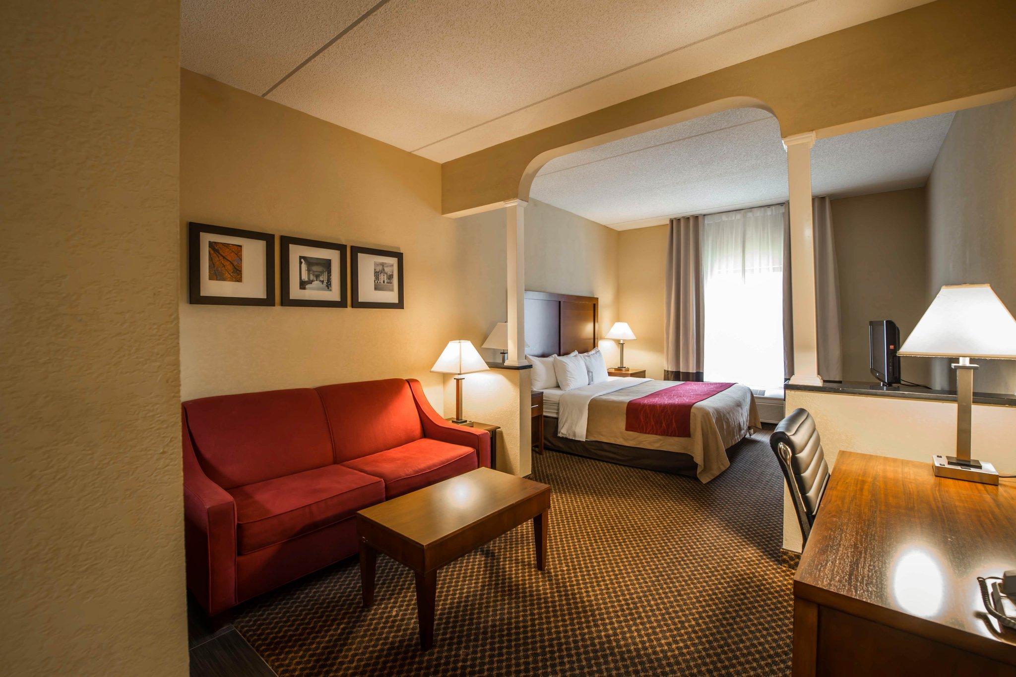 Comfort Inn & Suites Моргантон Экстерьер фото