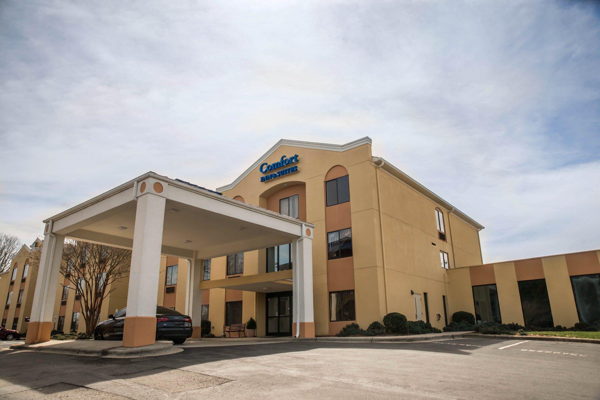 Comfort Inn & Suites Моргантон Экстерьер фото